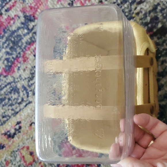 Longaberger Woven Memories Basket with Butternut fabric and Plastic Liner - Picture 14 of 15